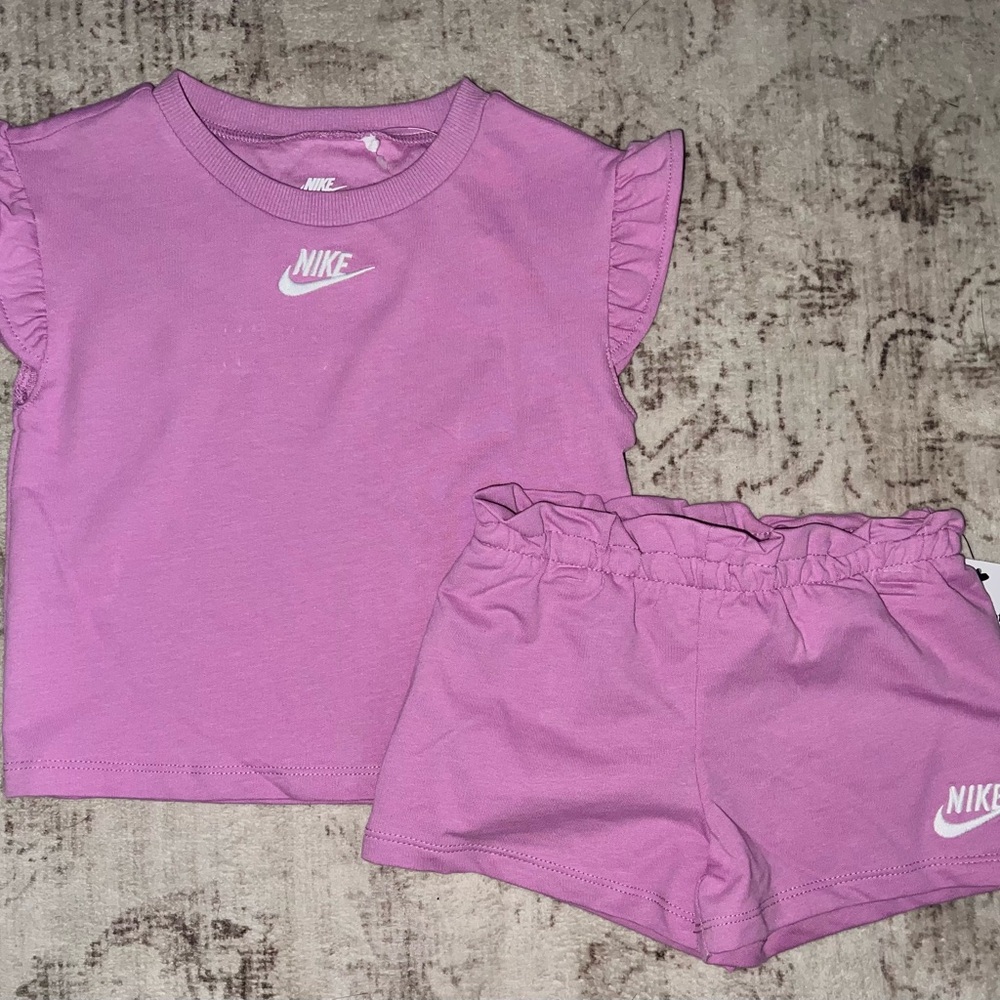 Nike Lavender Ruffle Sleeve Set